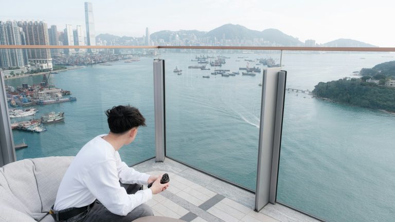 Quel est le prix pour fermer une terrasse couverte en 2026 ?